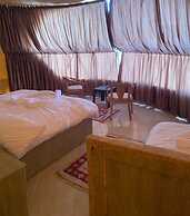 Adel rum camp