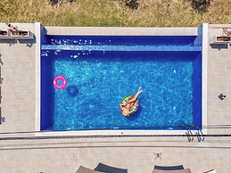 Uphill Glavanovic Pool Villa