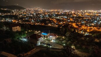 Uphill Glavanovic Pool Villa