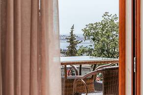 Uphill Glavanovic Pool Villa