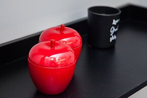 Modern Newly Built Studio near Hilton