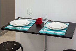 Modern Newly Built Studio near Hilton