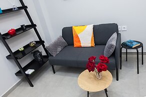 Modern Newly Built Studio near Hilton