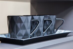 Modern Newly Built Studio near Hilton