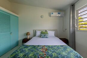 Light House Beach house with Ocean View