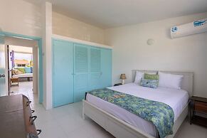 Light House Beach house with Ocean View