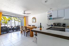 Light House Beach house with Ocean View