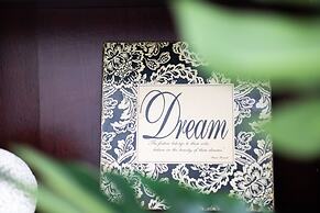 Light House Beach house with Ocean View