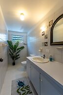 Light House Beach house with Ocean View