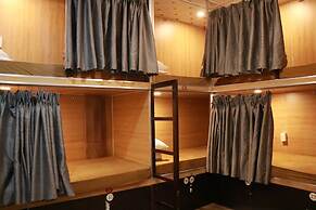 Viet Star Buffet Club & Marvel Hostel