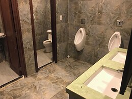 Viet Star Buffet Club & Marvel Hostel