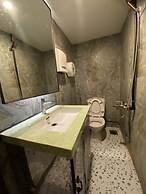 Viet Star Buffet Club & Marvel Hostel