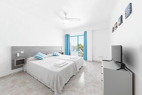 Hostal Cala Llombards