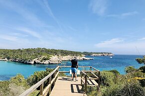 Hostal Cala Llombards