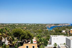 Hostal Cala Llombards