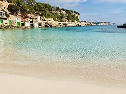 Hostal Cala Llombards