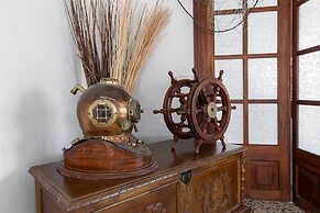 Hostal Cala Llombards