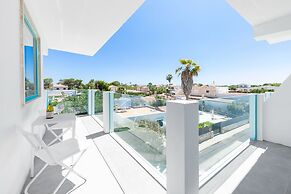 Hostal Cala Llombards