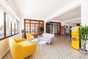 Hostal Cala Llombards