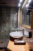 Queen Catlleya Suite