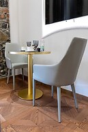 Queen Catlleya Suite