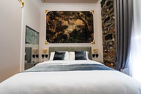 Queen Catlleya Suite