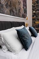 Queen Catlleya Suite