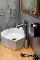 Queen Catlleya Suite