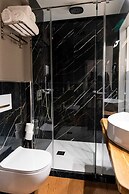 Queen Catlleya Suite