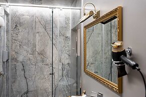 Queen Catlleya Suite