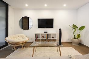 Wynwood House Schiller