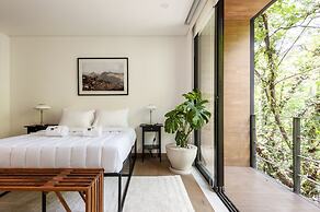 Wynwood House Schiller