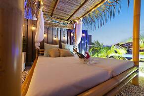 Kas Azul - Water front with private pool