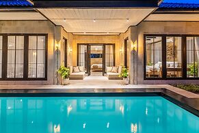 Rumah villa by EVDEkimi