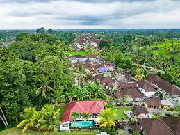 Rumah villa by EVDEkimi