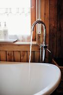 Whispering Springs Wilderness Retreat