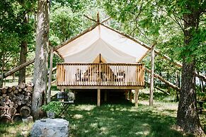 Whispering Springs Wilderness Retreat