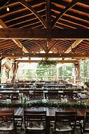 Whispering Springs Wilderness Retreat