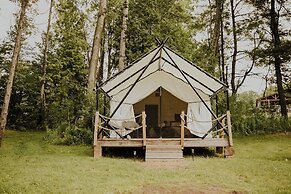 Whispering Springs Wilderness Retreat