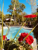 Whispering Springs Wilderness Retreat