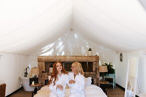 Whispering Springs Wilderness Retreat