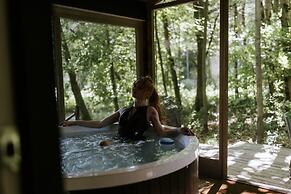 Whispering Springs Wilderness Retreat