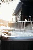 Whispering Springs Wilderness Retreat