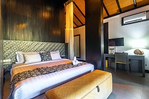 Surya Melasti Exclusive Beach Villa by Sajiwa