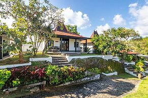 Surya Melasti Exclusive Beach Villa by Sajiwa