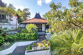 Surya Melasti Exclusive Beach Villa by Sajiwa