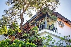 Surya Melasti Exclusive Beach Villa by Sajiwa