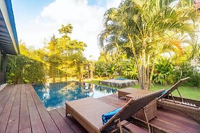 Surya Melasti Exclusive Beach Villa by Sajiwa