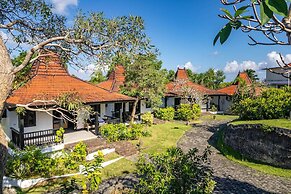 Surya Melasti Exclusive Beach Villa by Sajiwa