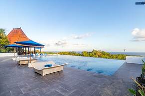 Surya Melasti Exclusive Beach Villa by Sajiwa